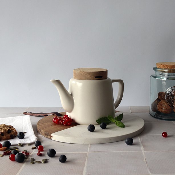 Theepot Pari wit porselein en houten deksel